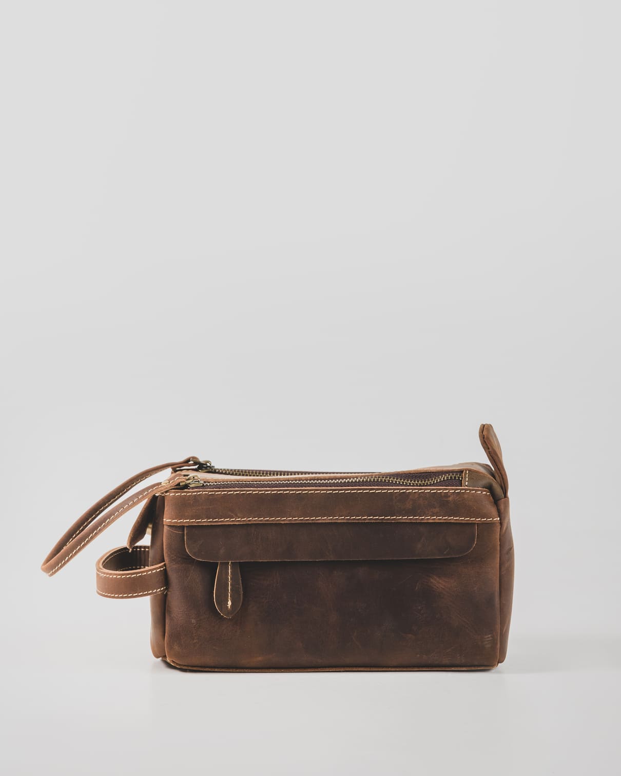 Multipurpose cowhide toiletry bag