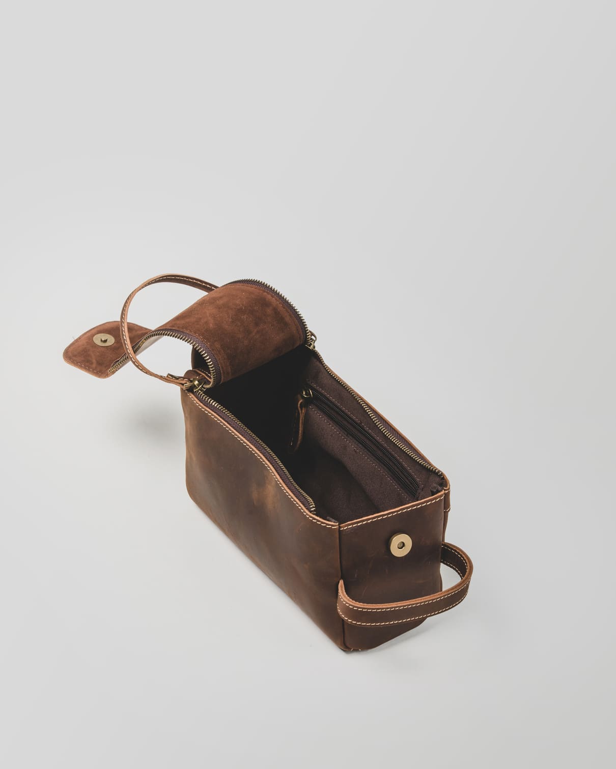Multipurpose cowhide toiletry bag