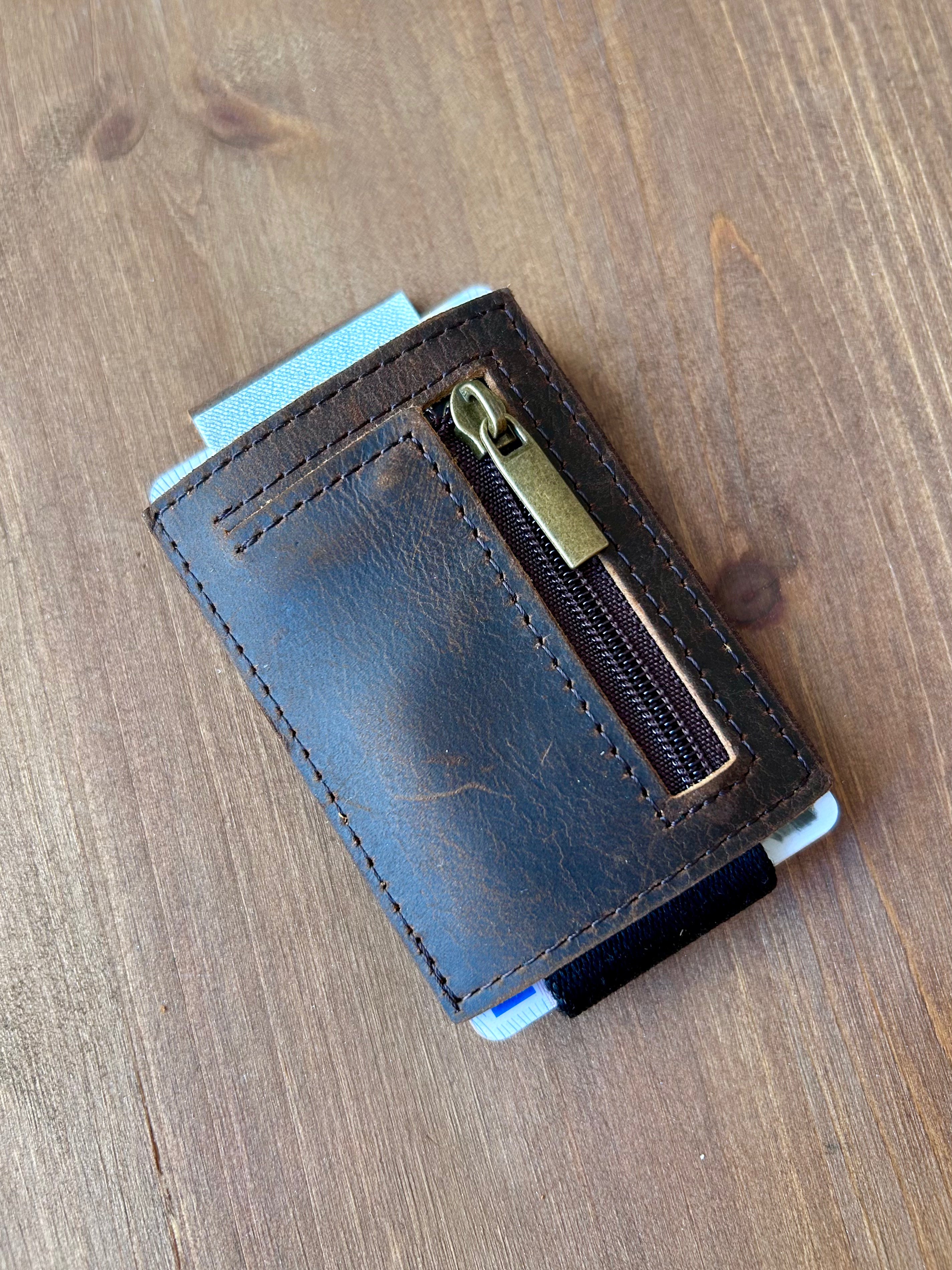 Cartera minimalista marrón