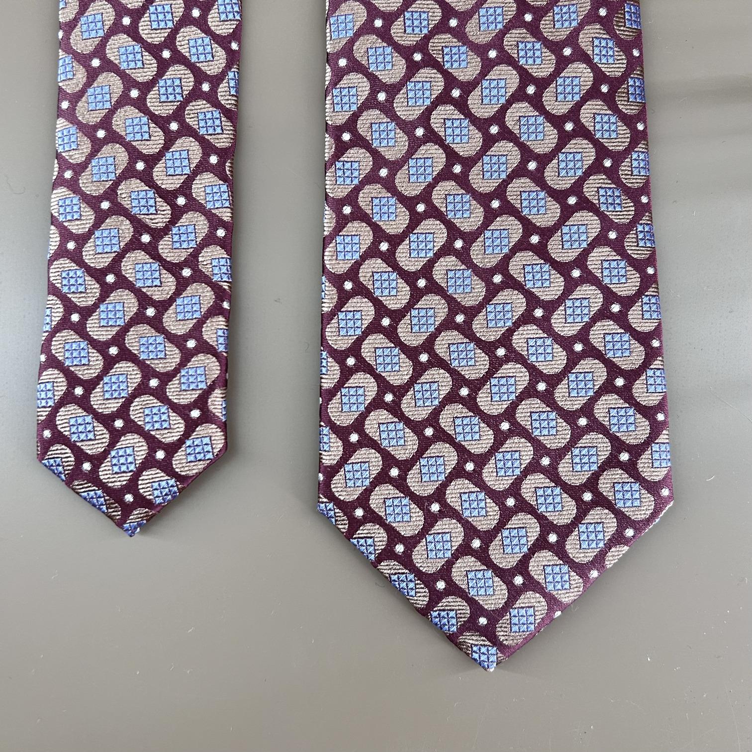 Garnet tie with diamonds in camel and blue