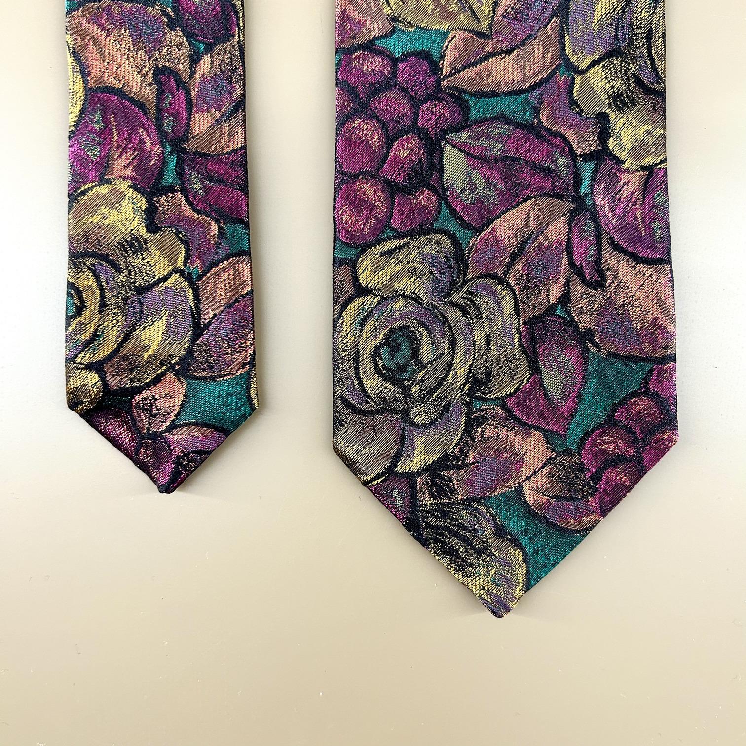 Vintage tie with green background, old gold and maroon flowers