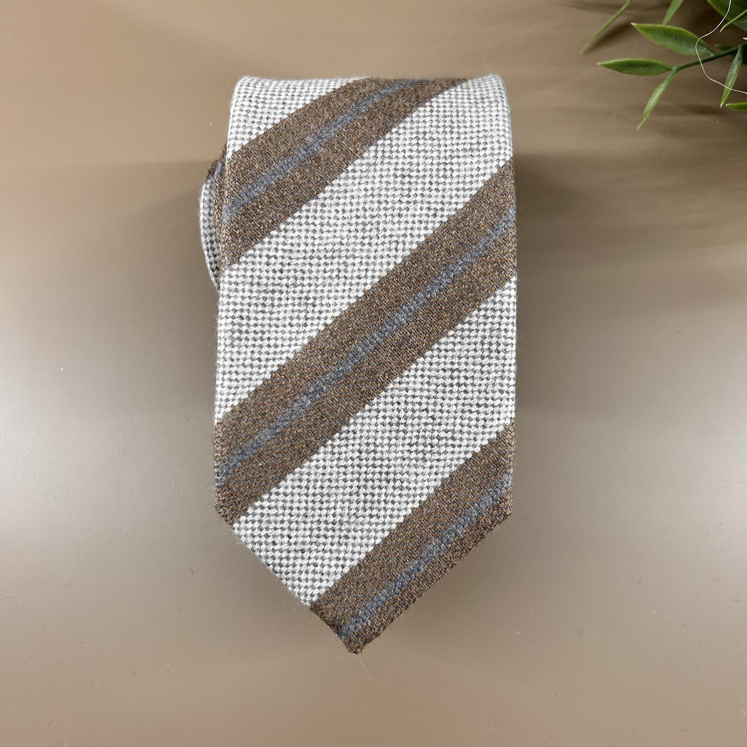 Striped wool tie in grey and brown
