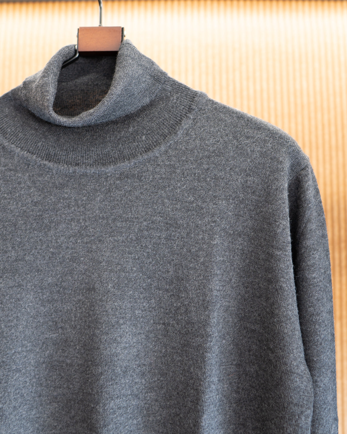 Jersey Gris Marengo Punto Fino Cuello Alto